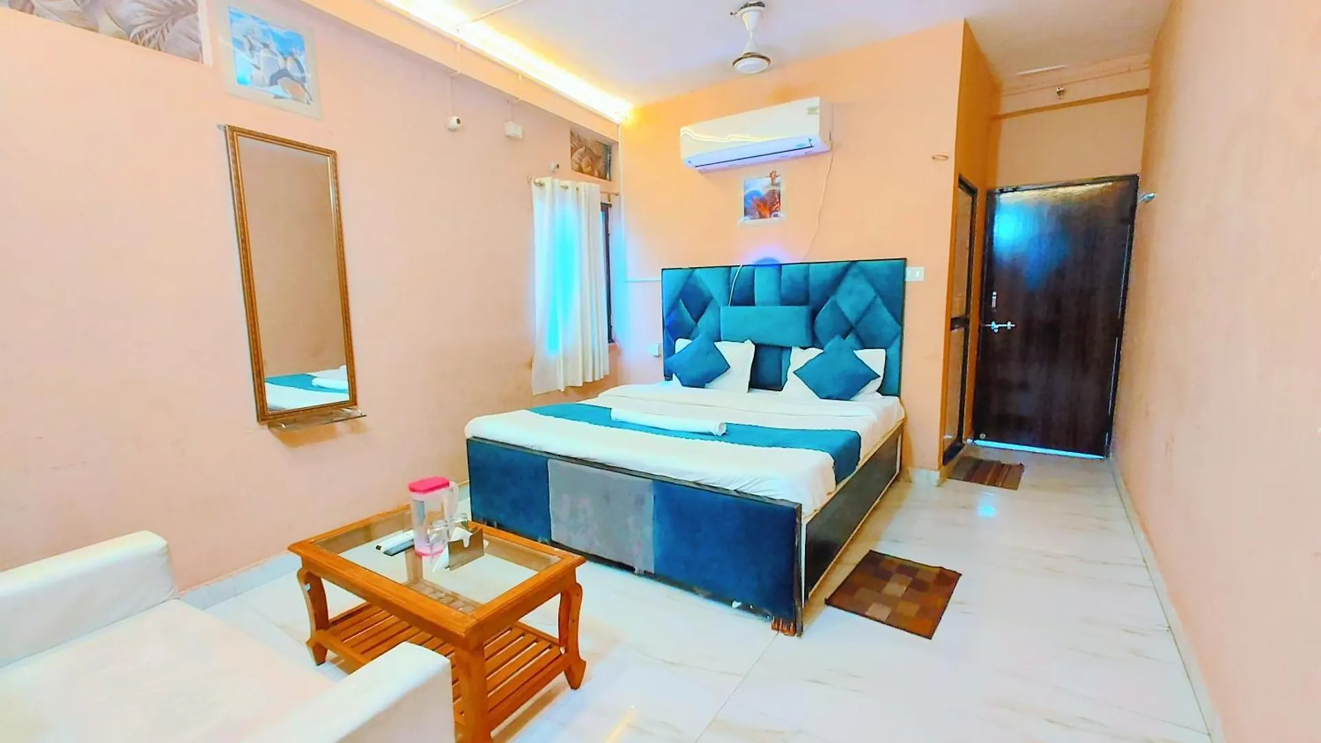 Hotel Green Park 바라나시 5*,